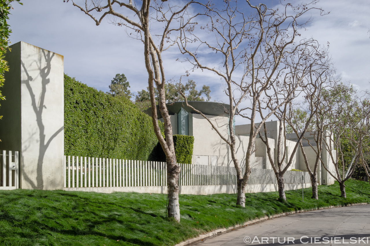 Contemporary Home in Holmby Park