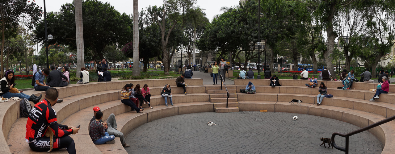 parque central de miraflores-9