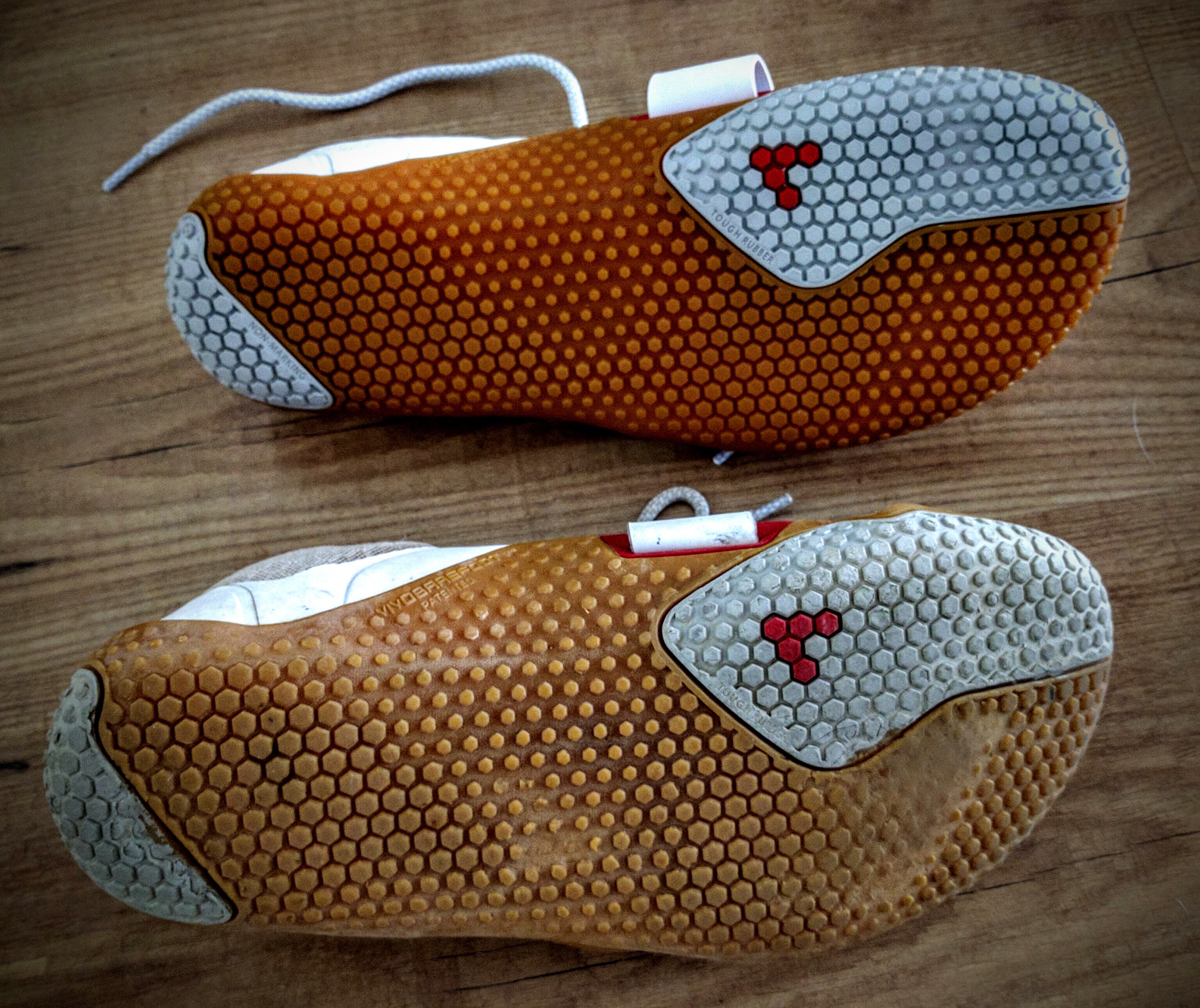 vivobarefoot motus befor after bottom